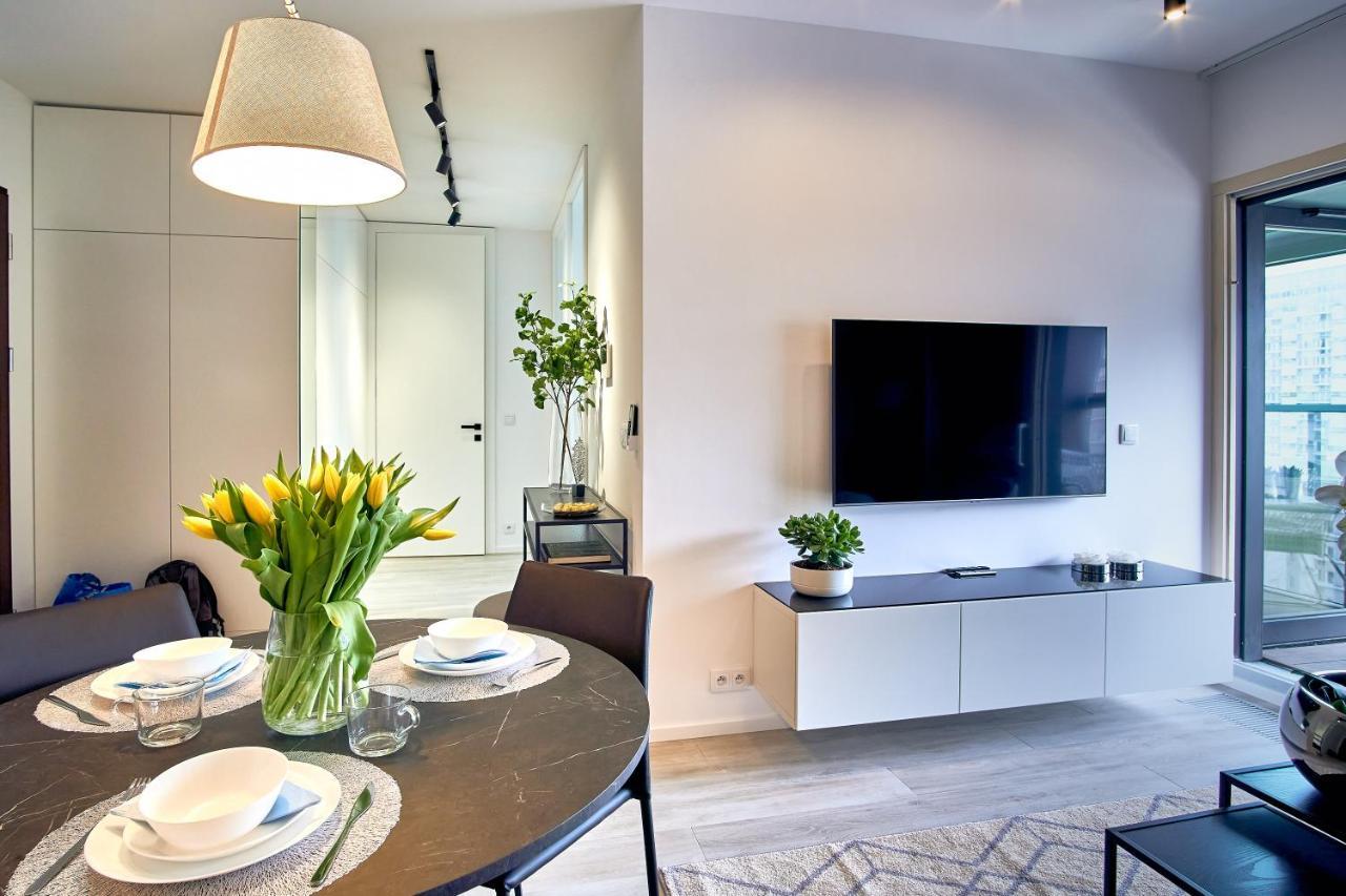 Mennica Residence Apartments By P&O Serviced Apartments Varşovia Exterior foto