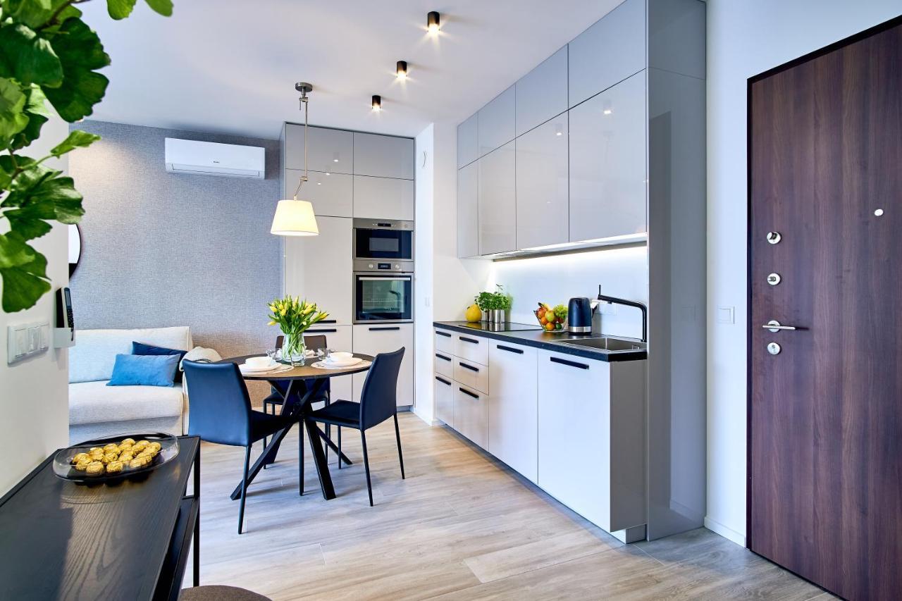 Mennica Residence Apartments By P&O Serviced Apartments Varşovia Exterior foto