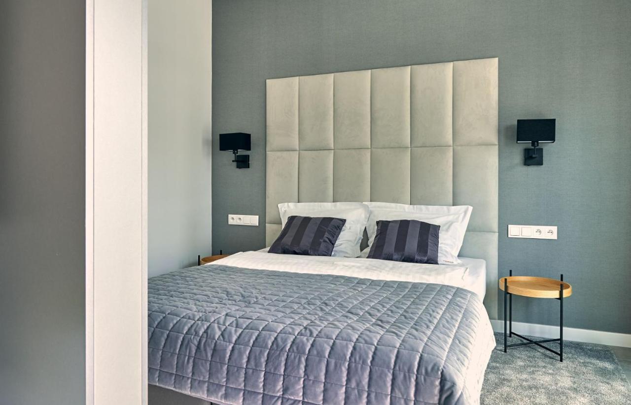 Mennica Residence Apartments By P&O Serviced Apartments Varşovia Exterior foto