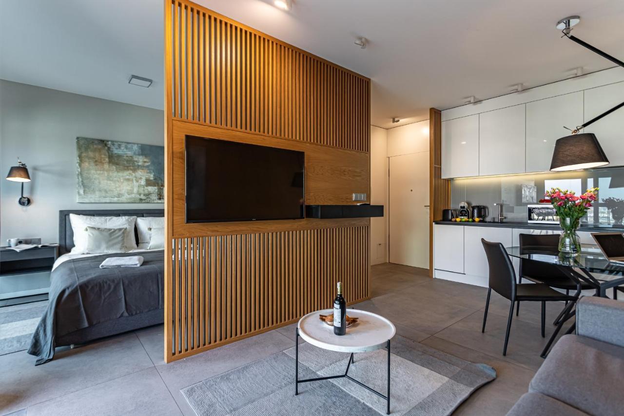 Mennica Residence Apartments By P&O Serviced Apartments Varşovia Exterior foto